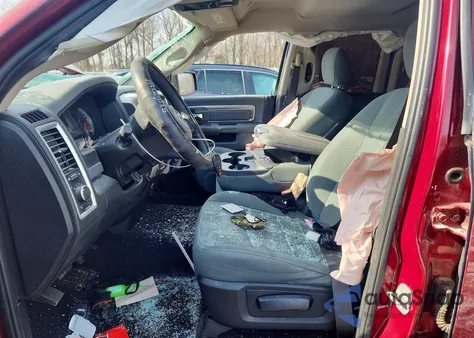 2018 Ram 1500 Slt z USA, uszkodzony, nr VIN 1C6RR7GG0JS120600